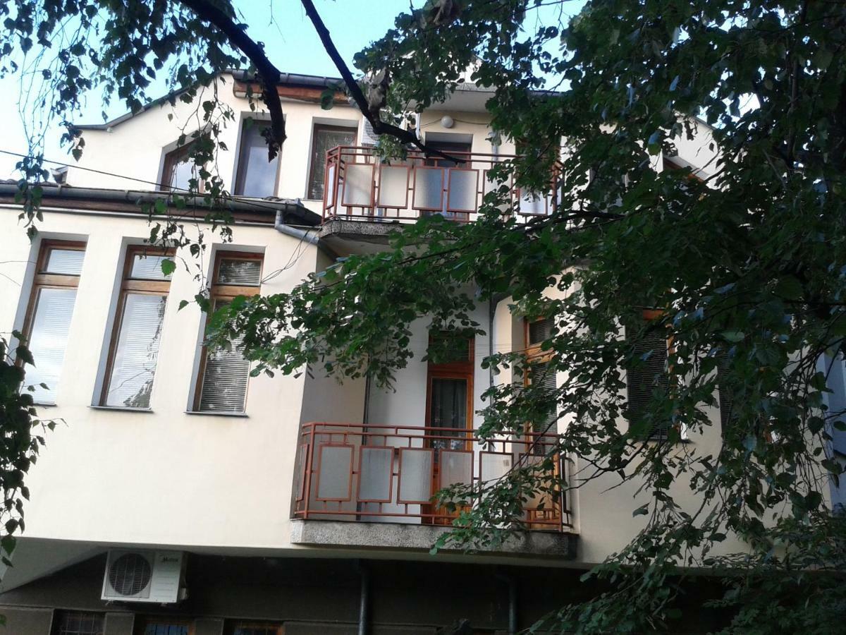 Apartment Domino Bełogradczik Zewnętrze zdjęcie