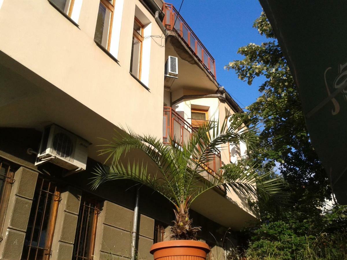 Apartment Domino Bełogradczik Zewnętrze zdjęcie