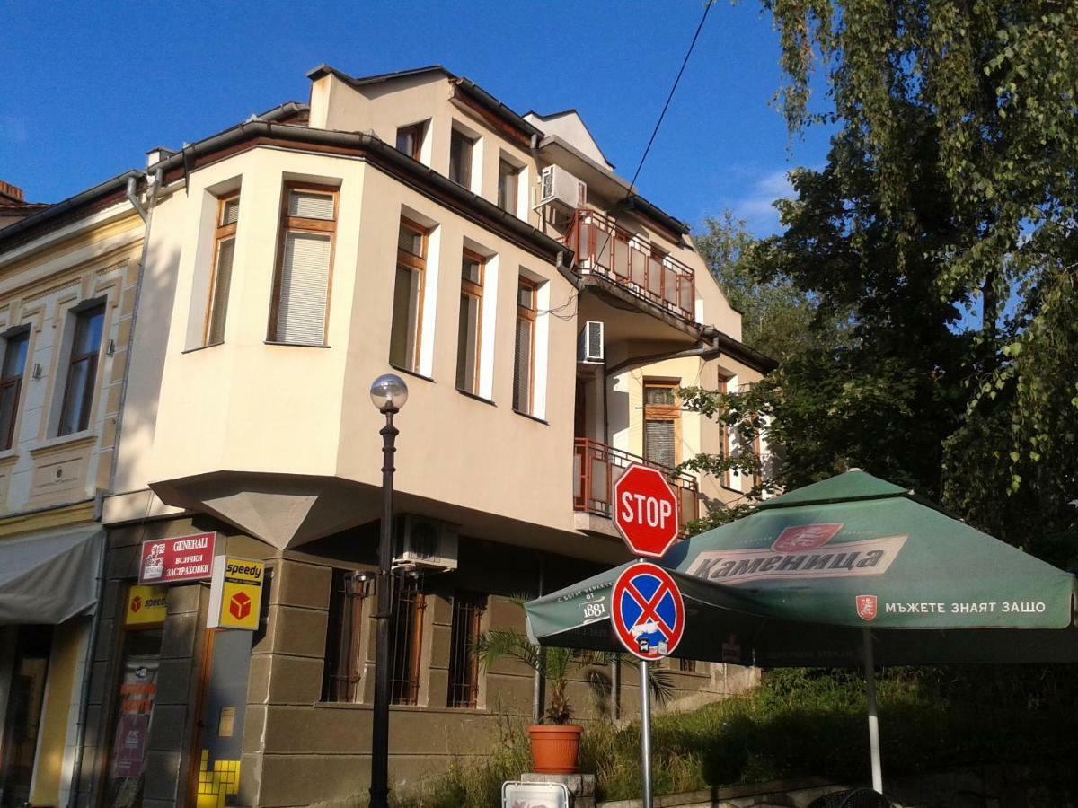 Apartment Domino Bełogradczik Zewnętrze zdjęcie